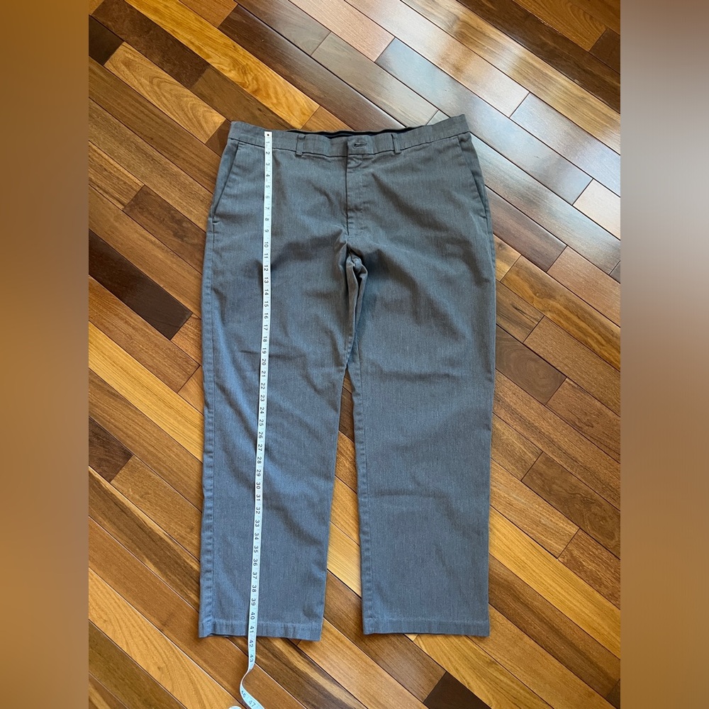 Haggar 42x32 men’s charcoal/ gray pants